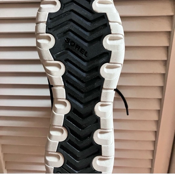 Sorel Faux Fur Waterproof Black Boots - Picture 6 of 6